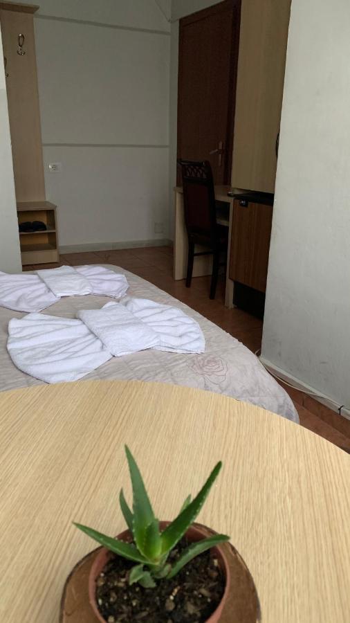 Guest House De Rada تيرانا المظهر الخارجي الصورة