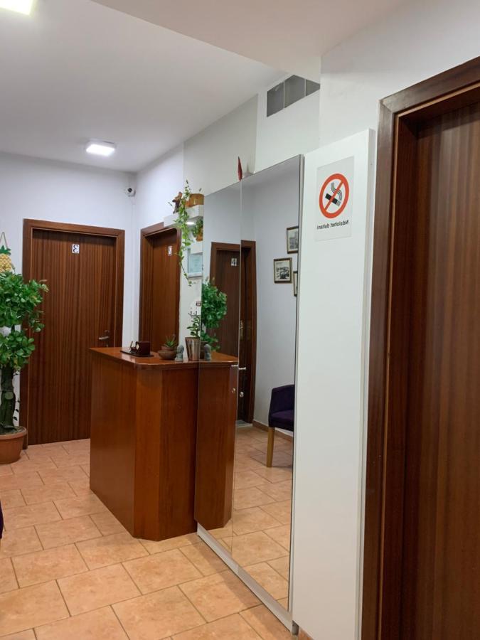 Guest House De Rada تيرانا المظهر الخارجي الصورة