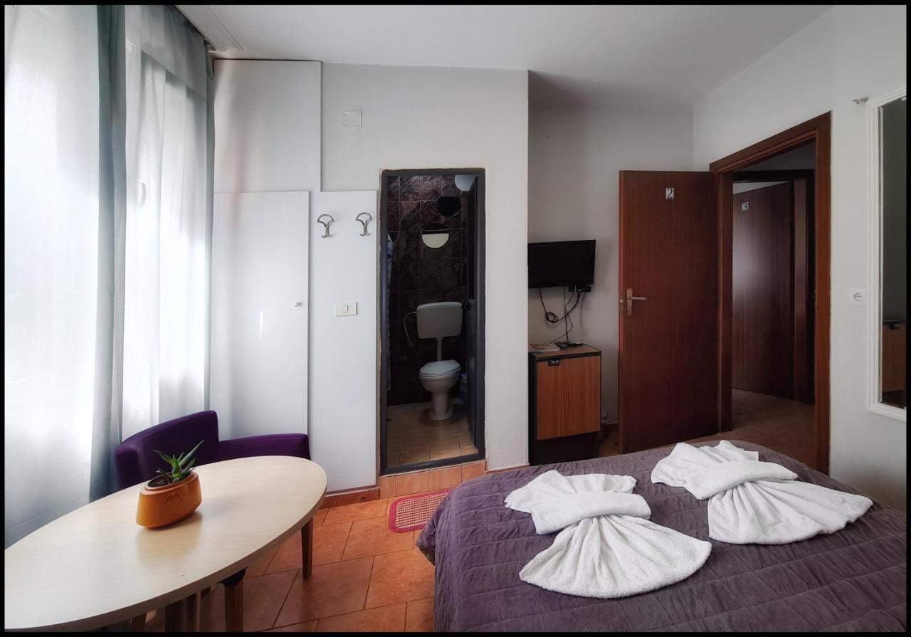 Guest House De Rada تيرانا المظهر الخارجي الصورة
